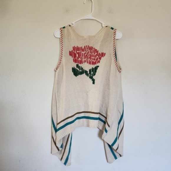 NWT Nick & Mo Embroidered Asymmetrical Cardigan Sweater Vest size Large - Picture 2 of 4